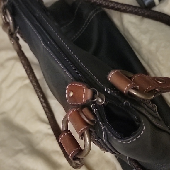Authentic Fossil 100% Genuine Leather Duffle Handbag with Braided Straps - Picture 3 of 11